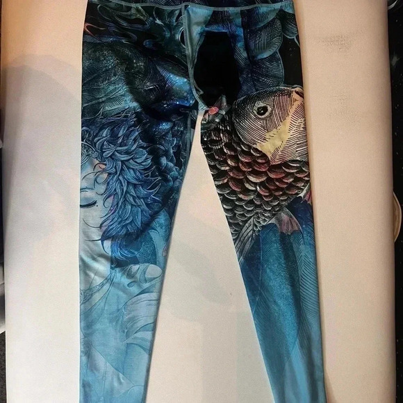 CHISPORTATE sustainable, living, yoga, leggings, size medium - Picture 6 of 9